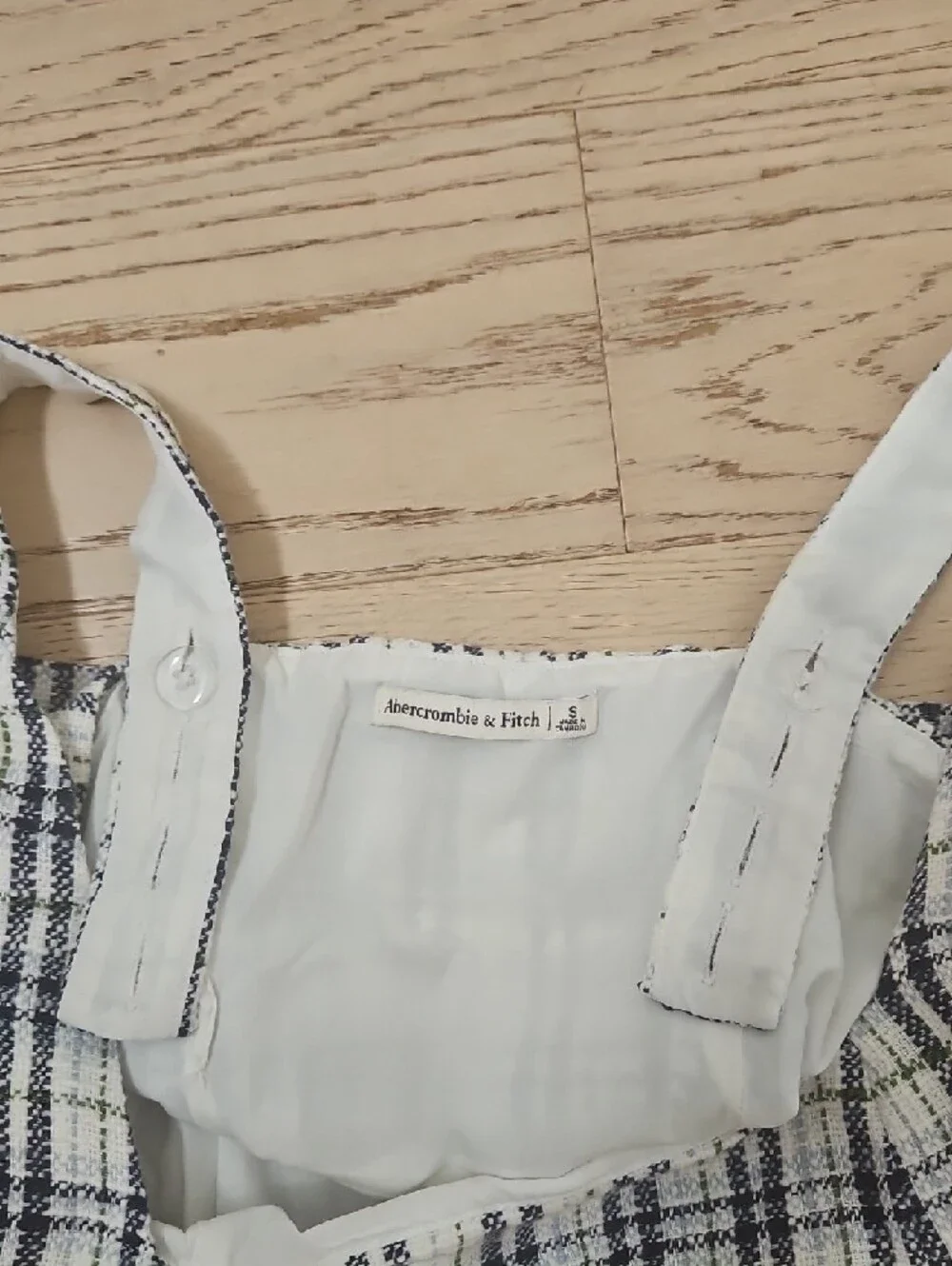 Abercrombie & Fitch White and Navy Plaid Square-Neck Crop Top - Picture 3 of 3